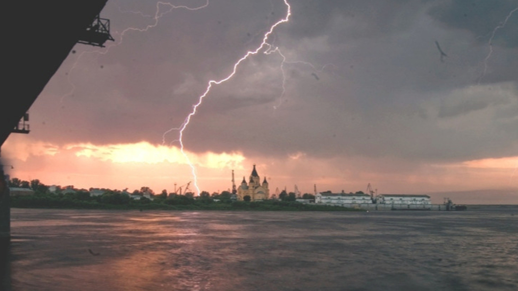 Гроза в нижнем новгороде фото