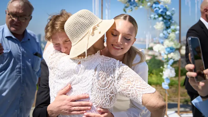 Канадка приехала искать мужа в Россию и объяснила почему: Считаю, что смогу построить семью именно с русским