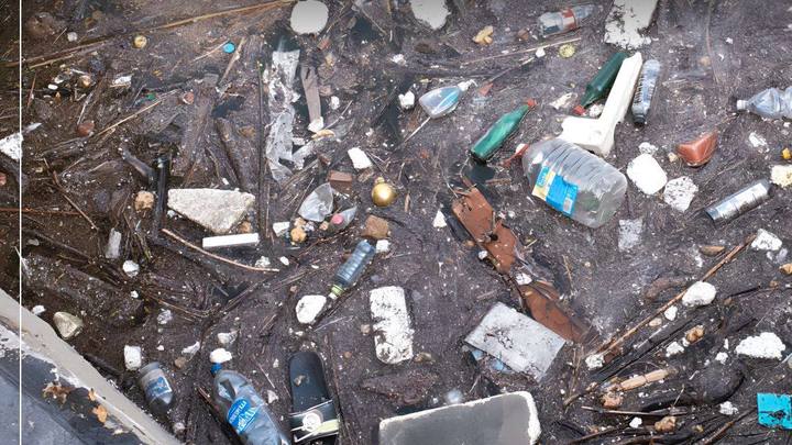 С порта Новороссийска взыскали 4,7 млн рублей за загрязнение Чёрного моря