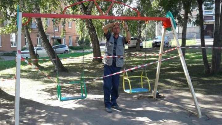 Возмутившую Сергея Цивилева детскую площадку отремонтировали за три дня