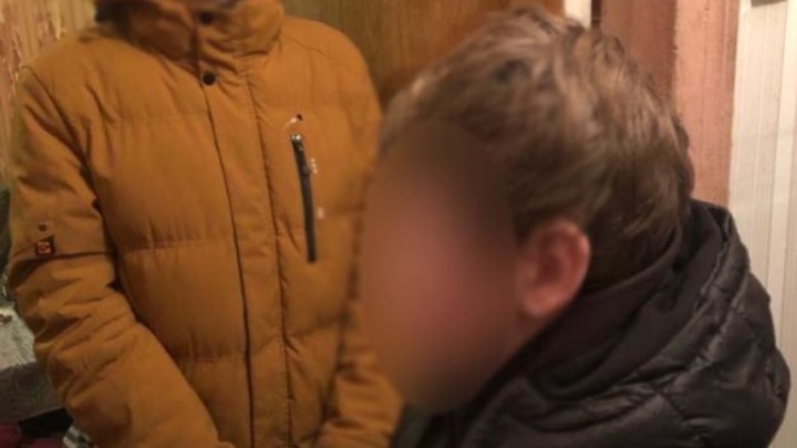 В Петербурге к пенсионеру явились дропперы из налоговой. Обоим нет и 16-ти