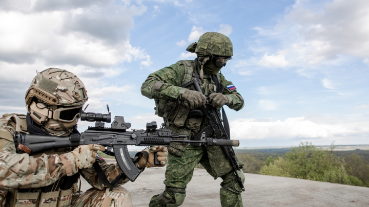Не думал о врагах. Отважный боец русской армии ценою жизни спас 10 военнопленных ВСУ. Свежая сводка с фронтов СВО от военкоров