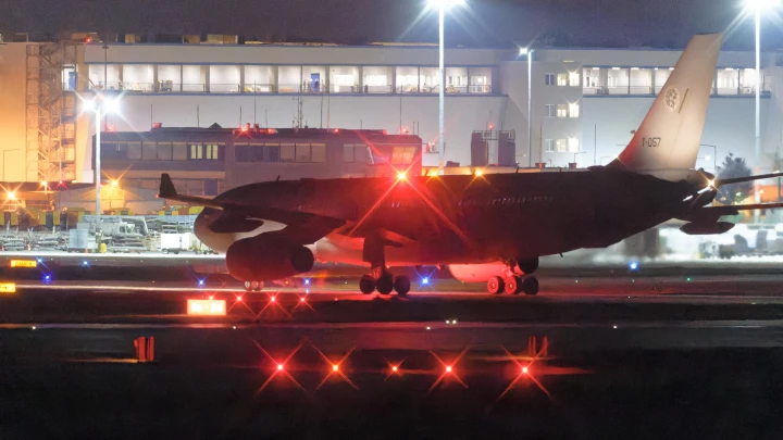 Опасное сближение самолета и вертолета в Новосибирске завершилось без последствий