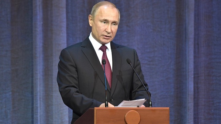 Нужно было успокоить людей: Путин объяснил новейшее оружие в прошлогоднем послании Федеральному Собранию