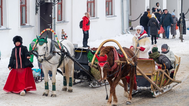 Введенье 4 декабря: время кататься на санках и продавать сани