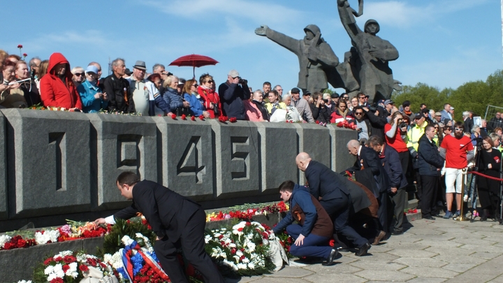 Услышав Путина, выдали содержание... методички: Перевирающие историю оскорбили и Россию, и Победу. Витязева показала прямую речь