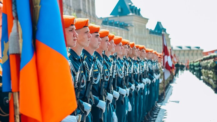 Завоюют кого хотят: Парад Победы в Москве вызвал британский стыд