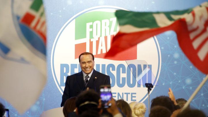 Берлускони назвал цену усмирения воинственного Зеленского. Счёт на миллиарды долларов