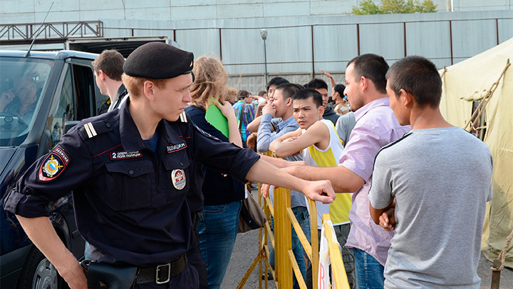 Приговор мигрантам выносит народ: Власти решили не слушать Путина?