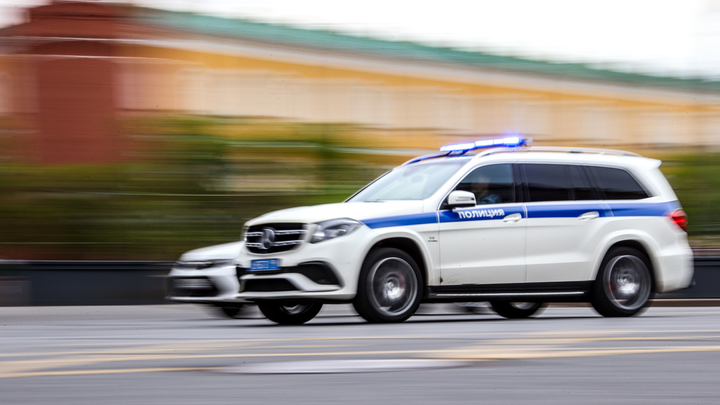 На севере Москвы подожгли мужчину