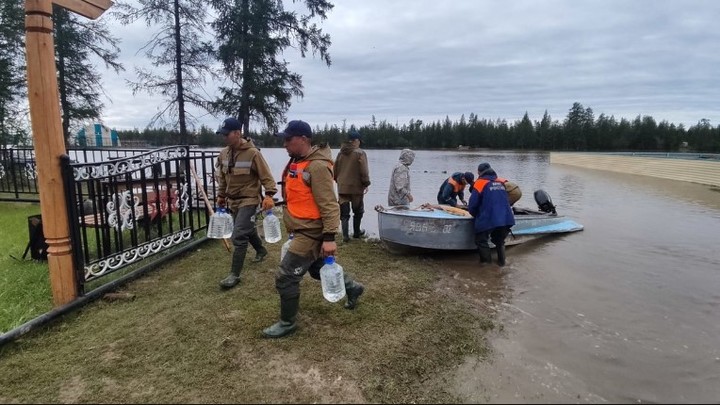 Паводок в Якутии подмочил репутацию: Под руководством Росводресурсов зашаталось кресло
