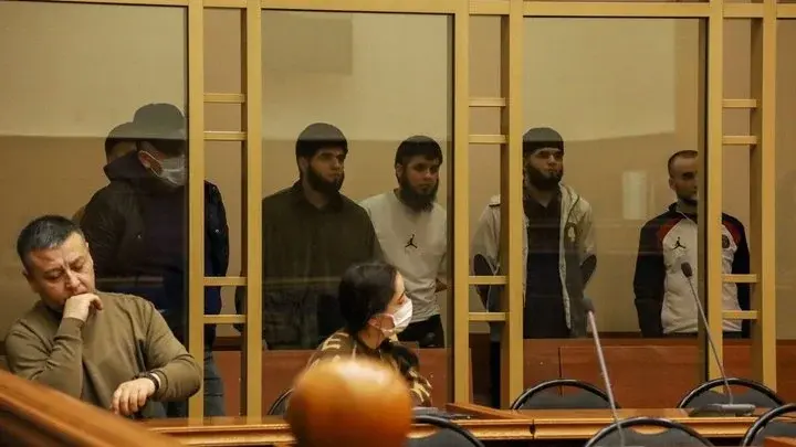 Мигранты, убившие школьника у Космоса, заплатят родителям погибшего миллионы