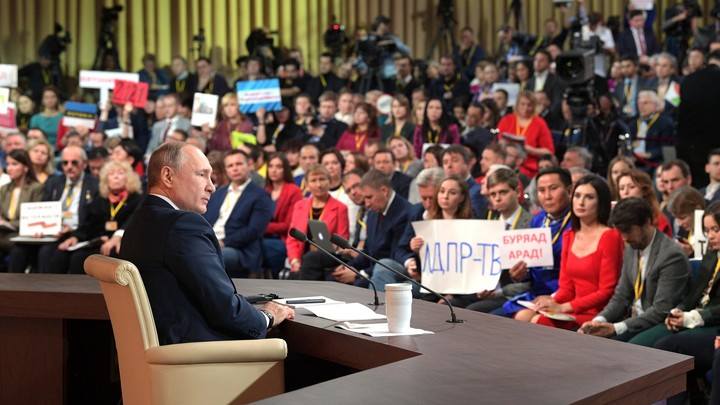 Жёсткие ограничения. Кого из журналистов не позвали на большую пресс-конференцию Путина