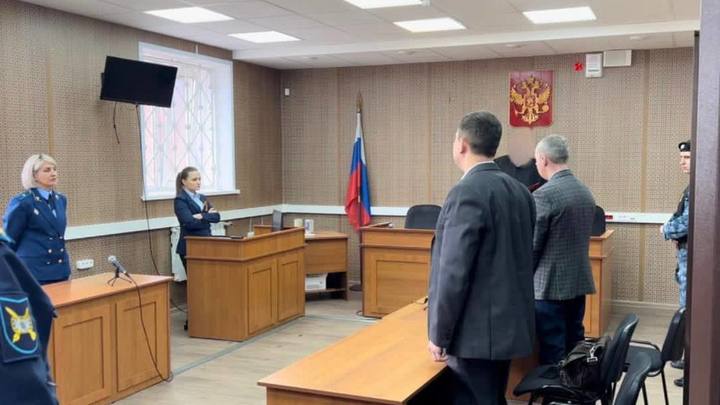 Преподавателя вуза из Красноярска приговорили к 10 годам за взятки от студентов