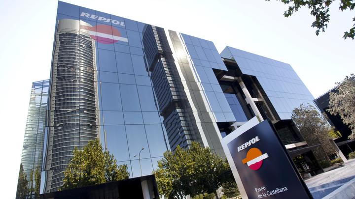 Испанская компания Repsol продает 20% акций фонду CVC