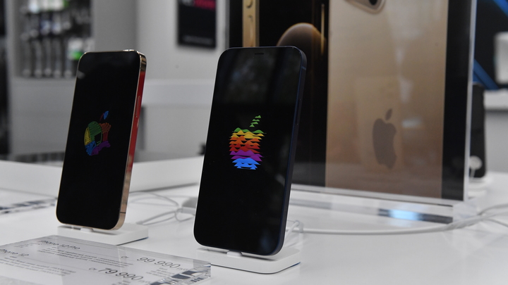 После обновления до iOS 17.1.1 iPhone начинает зависать