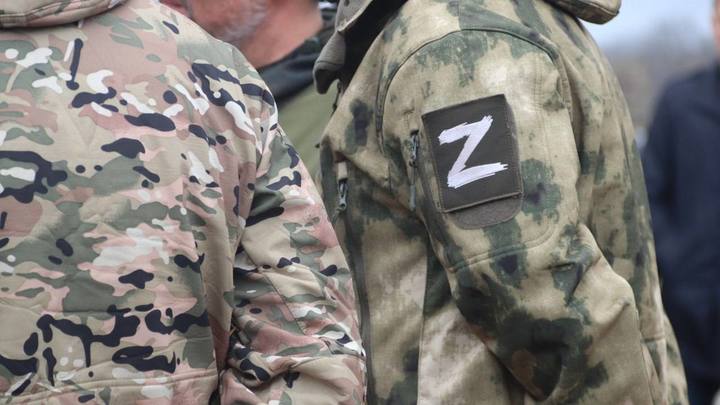 В Новороссийске десантника не пустили в караоке-бар из-за… военной формы и буквы Z