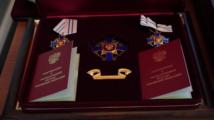 Врачей тольяттинского Медгородка наградили почетным знаком “За служение людям”