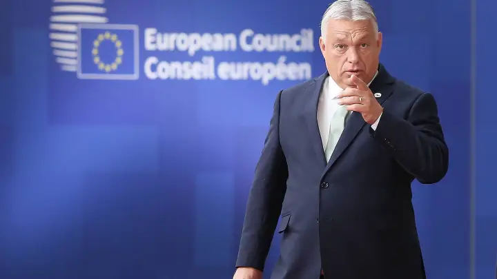 Орбан: Зеленский пытается заставить Венгрию отказаться от русских энергоносителей