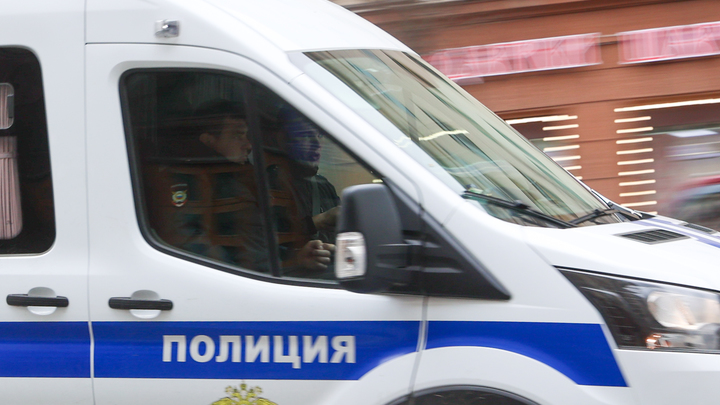 В Подмосковье раненый водитель выбросил пассажира из машины и задавил насмерть
