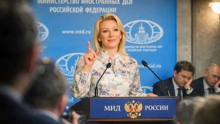 Почему Захарова в шутку предложила Украине запретить таблицу Менделеева