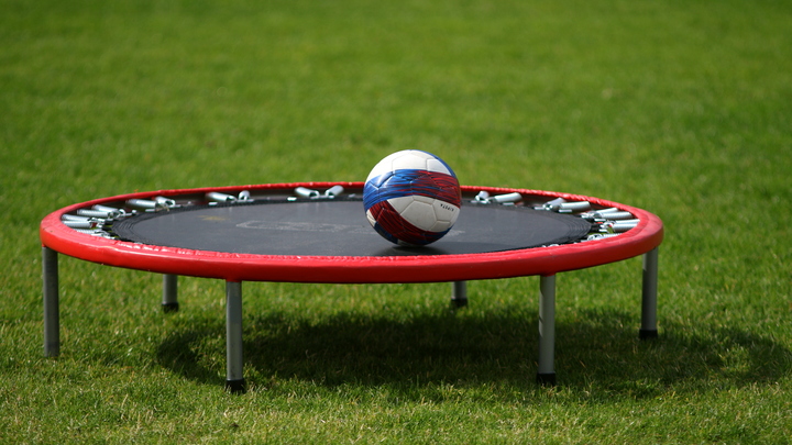 Штормовой ветер перевернул батут с ребёнком на базе отдыха в станице Динской