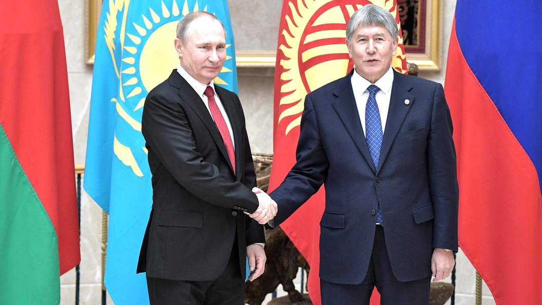 Путин отметил вклад Атамбаева в развитие отношений России и Киргизии Путин отметил вклад Атамбаева в развитие отношений России и Киргизии