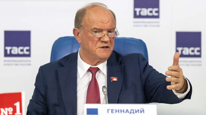 Внуку Зюганова придётся потерпеть: Главу КПРФ выписали из больницы