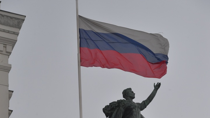 Акция в поддержку России: сербы грянули Катюшу Акция в поддержку России: сербы грянули Катюшу