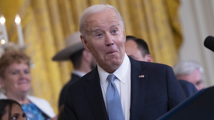 Новый позор Байдена: Президент США забыл, как зовут главу Южной Кореи на встрече с ним