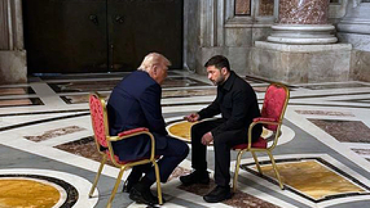 Всё дело в протоколе. Для кого приготовили третий стул на встрече Дональда Трампа с Зеленским