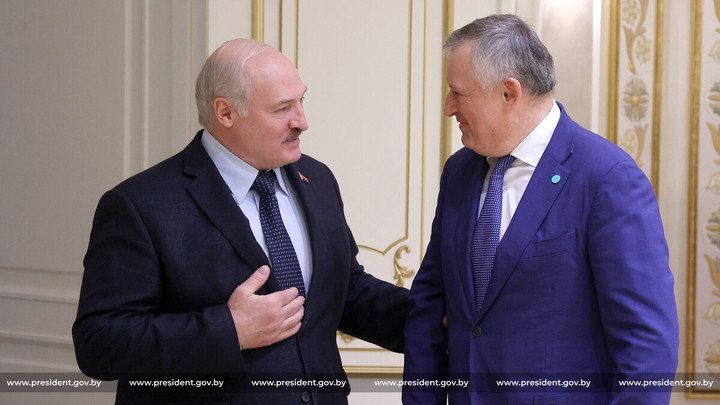Губернатор Ленинградской области Александр Дрозденко заговорил, как Лукашенко