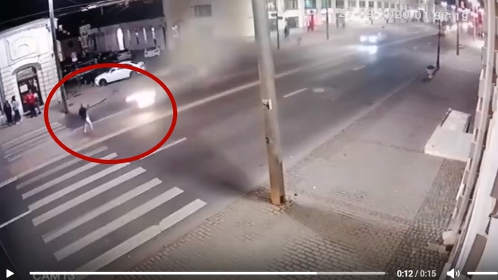 В центре Владимира этой ночью сбили молодую женщину