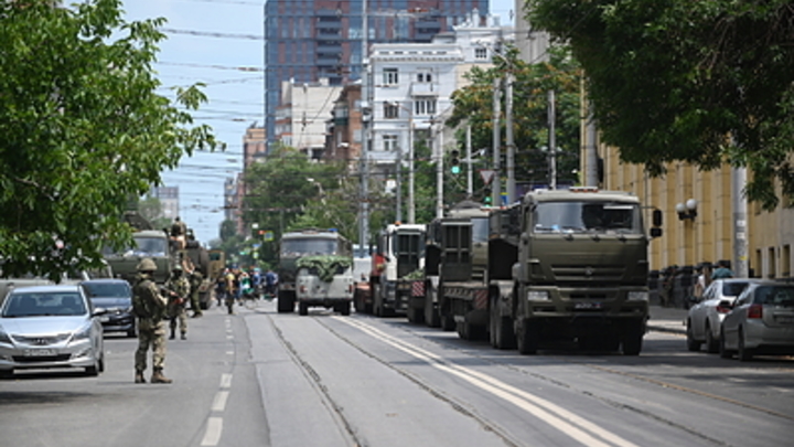 Колонна ЧВК Вагнер уехала в Белоруссию. Официально