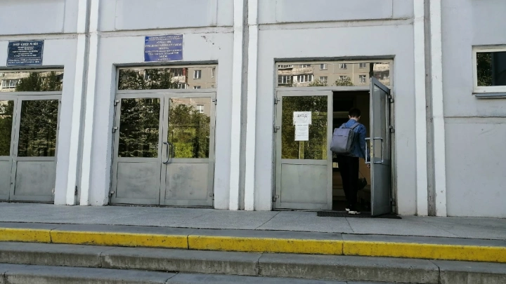 Минпросвещения: место в десятом классе обязаны предоставить. Но есть нюанс