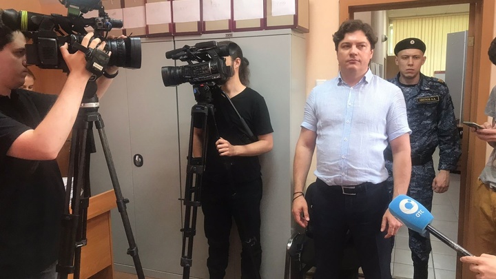 Вице-мэру Новосибирска Артёму Скатову вынесли приговор по делу о клевете