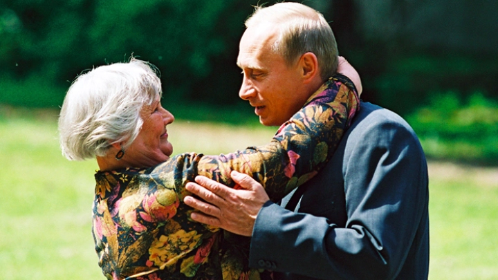 Ку-ку, это я!: Учительница помогла хулигану стать президентом. Трогательные откровения наставницы Путина