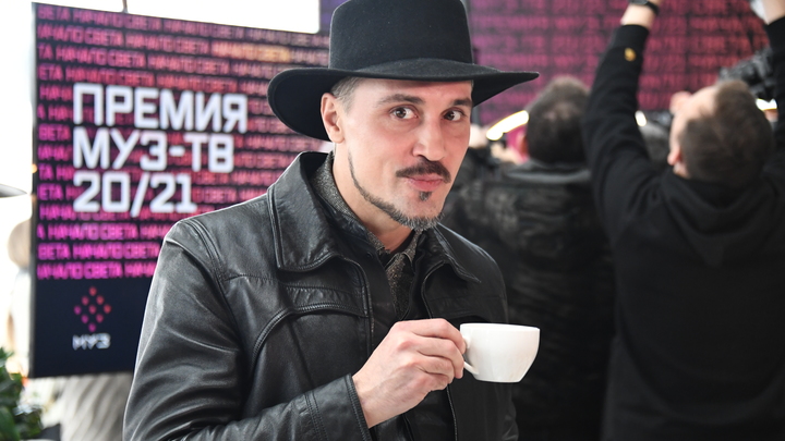 Двигаюсь  к финишу выздоровления: стало известно, почему Билан оказался на операционном столе