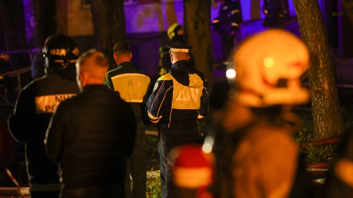 Четверо погибших: сгоревший в Новосибирске барак обещали расселить в 2026 году