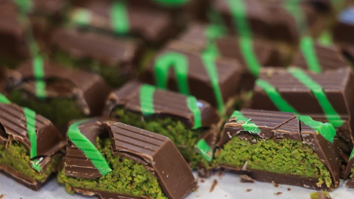 Опасное и дорогое лакомство: в дубайском шоколаде, продающемся в России, нашли канцерогены и токсины