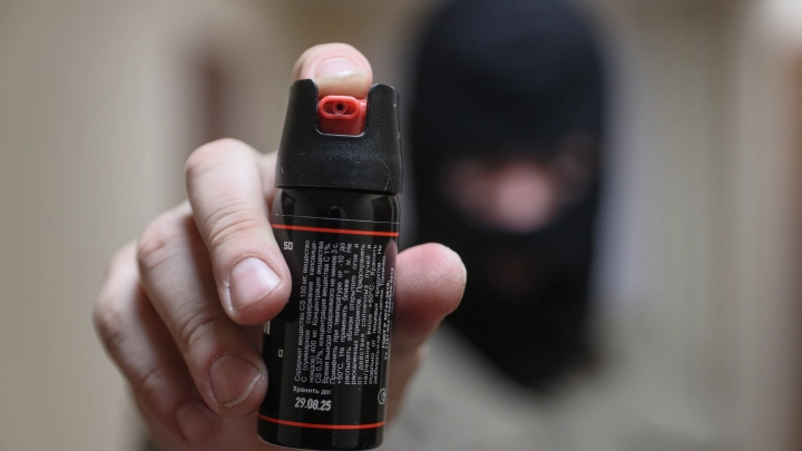 В школе на Урале 14 детей и учитель пострадали из-за газа: что случилось