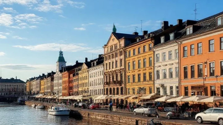 Закрыли границу, не помогло: тысячи финнов въехали в Россию в 2025 году