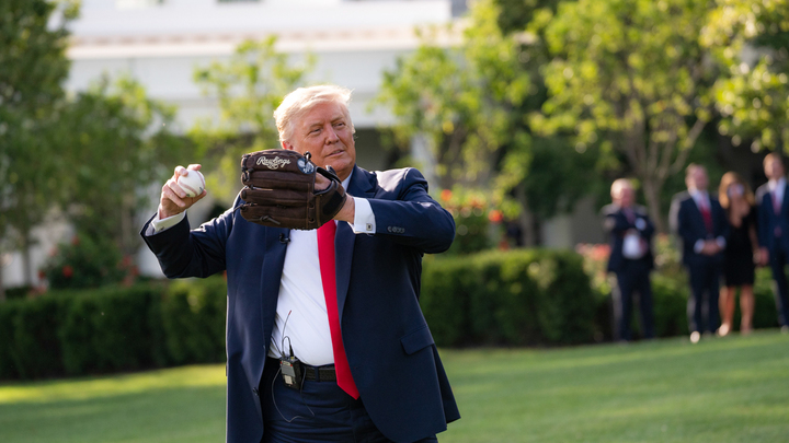 Что незаконного нашли агенты ФБР в доме Трампа