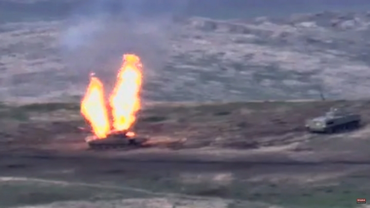 Огненные столбы и загадка сбитого самолёта: Последние новости о войне в Карабахе