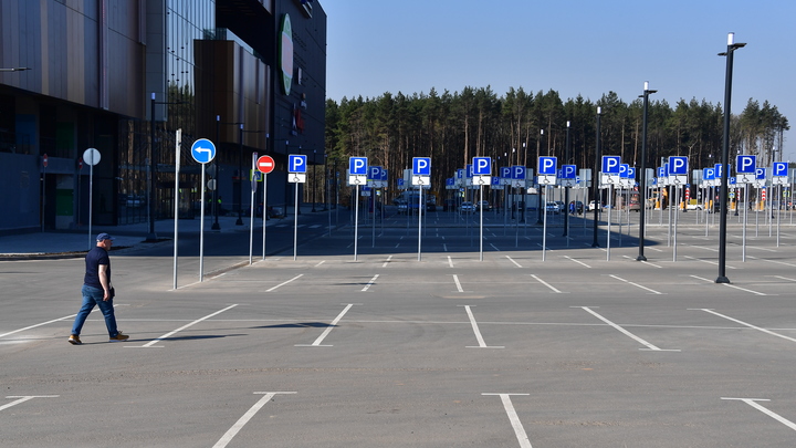 Доверия нет. Превратятся ли ТЦ в коробки после решения депутатов?