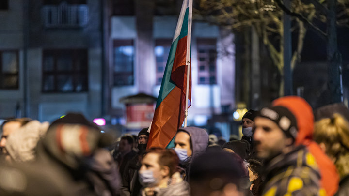 НАТО, вон! Болгары поднялись на защиту России и русских