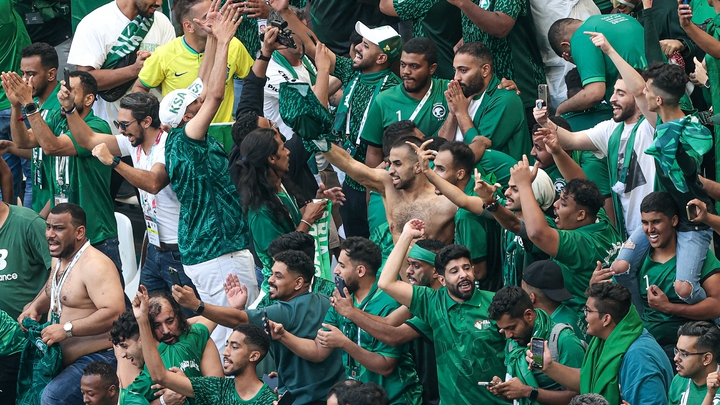 Русский дух ЧМ-2022: В Катаре болельщики плясали под Катюшу