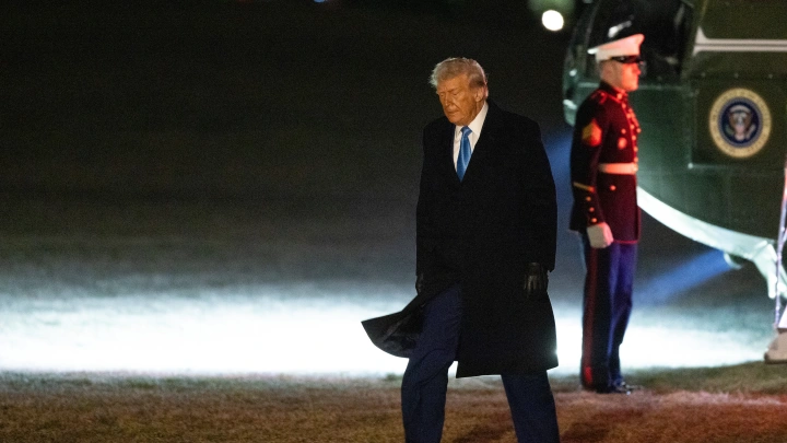 Немедленно покинуть Украину: NP передал Зеленскому чёрную метку от Трампа