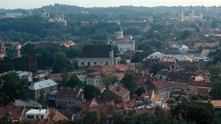 Кто и почему вынудил признать Россию террористом? Хазин указал на панику элит