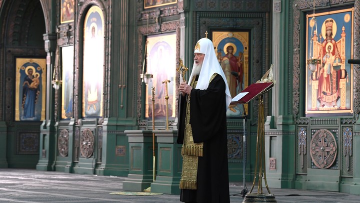 Патриарх Кирилл: Церковь хранит молитвенную память о павших воинах